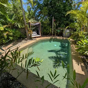 https://the-villas-palm-cove.queenslandhotels.net
